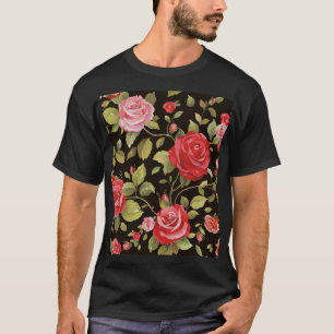 Pink roses: elegant floral pattern. T-Shirt