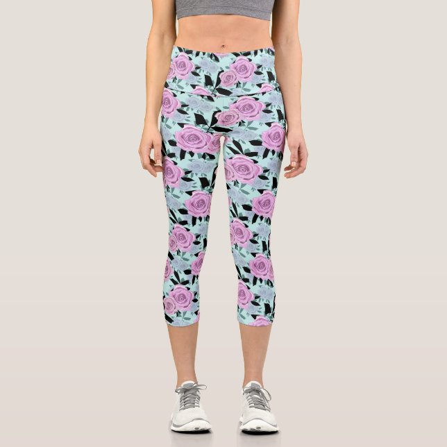  pink roses, roses , turquoise background   capri leggings (Front)