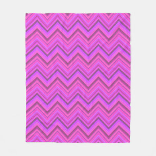Pink stripes zigzag pattern fleece blanket