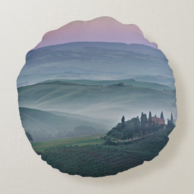 Pink sunrise over a Tuscany landscape round pillow (Back)