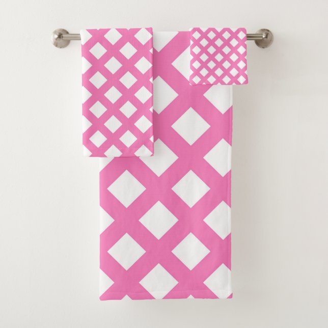 Pink White Chequered Diamond Pattern Bath Towel Set (Insitu)