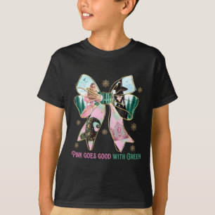 Pink Witch Goes Good With Green Halloween Witch Wo T-Shirt