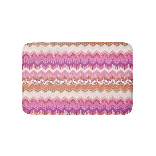 Pink zigzag background bath mat (Front)