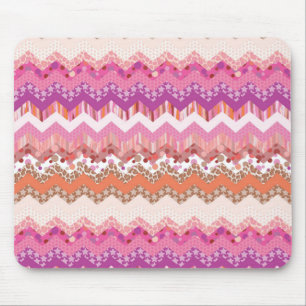 Pink zigzag background mouse mat
