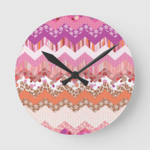 Pink zigzag background round clock