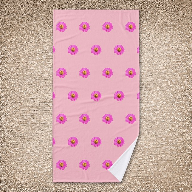 Pink Zinnia Flower Seamless Pattern on Bath Towel (Pink Zinnia flower seamless pattern on bath towel.)