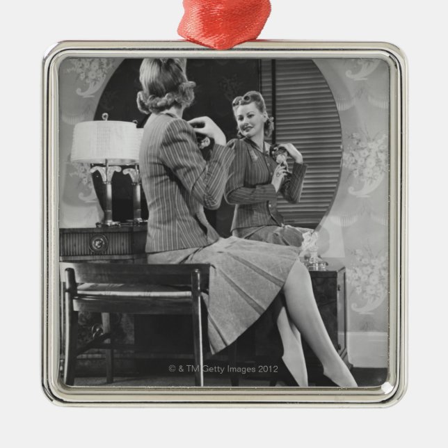 Pinning Metal Tree Decoration (Front)