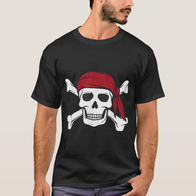  Pirate Skull  Crossbones Men Women Halloween Boy  T-Shirt (Front)
