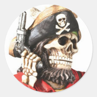 Pirate Skull w/ Pistol Classic Round Sticker
