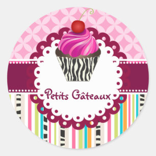 PixDezines strawberry swirls cupcake/DIY colour Classic Round Sticker
