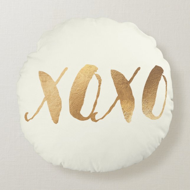 PixDezines XOXO/Faux Gold/Hearts/DIY background Round Cushion (Front)
