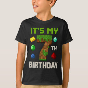 Pixelated Level 7 Birthday Kids Gamer Party Design T-Shirt