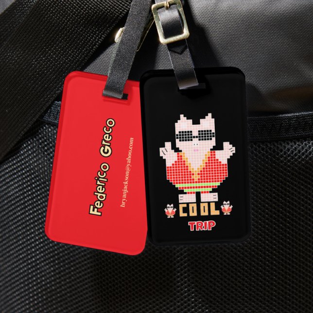 Pixelated piggy luggage tag (Creator Uploaded)