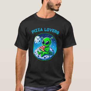 Pizza-Loving Alien on the Moon   Fun Cosmic T-Shirt