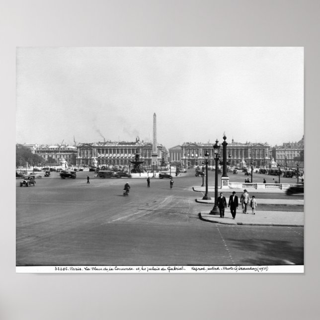 Place de la Concorde, designed in 1757 Poster (Front)