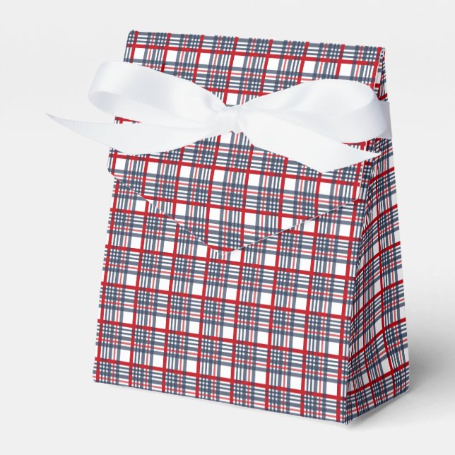 Plaid pattern favour box (Front Side)