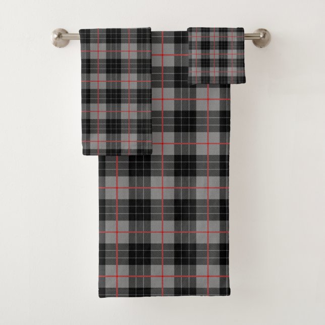 Plaid tartan bath towel set (Insitu)