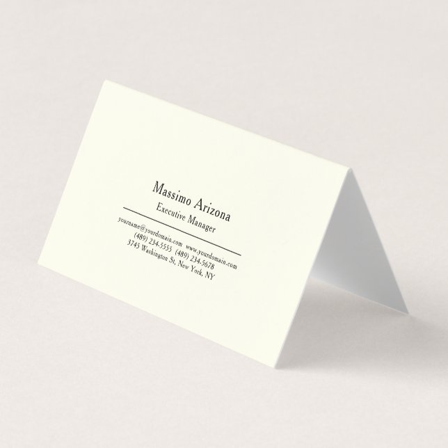 Plain Professional Modern Minimailst Business Card (Front)