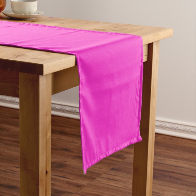 Plain Retro Tree Baubles Magenta table runner (In Situ)