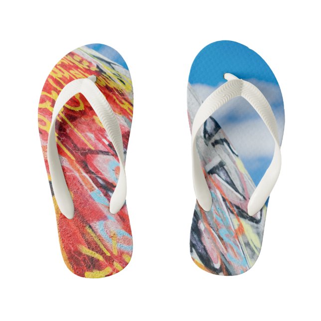 planet graffiti kid's flip flops (Footbed)