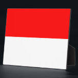Plaque with flag of Indonesia<br><div class="desc">Celebrate national pride with this beautifully designed plaque featuring the flag of Indonesia! This elegant plaque captures the bold simplicity of the Indonesian flag, making it a perfect piece for showcasing patriotism at home, in the office, or at public events. With its clean and striking red and white colour scheme,...</div>