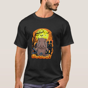 Platypus With Pumpkins Funny Scary Halloween Party T-Shirt