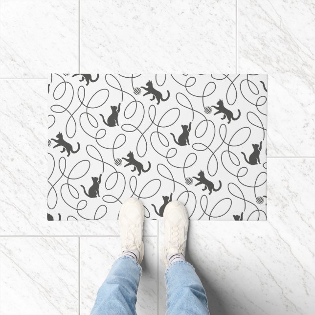 Playful Black Cat and Yarn Ball Pattern Doormat (Indoor)