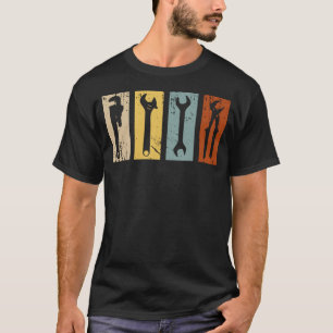 Plumber and plant mechanic tools retro craftsman T-Shirt