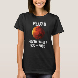 Pluto Never Forget 1930 2006 Vintage   T-Shirt