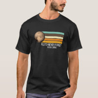 Pluto Never Forget Retro Vintage style T-Shirt.