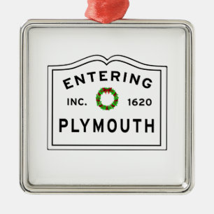Plymouth, MA Holiday Wreath Ceramic Ornament