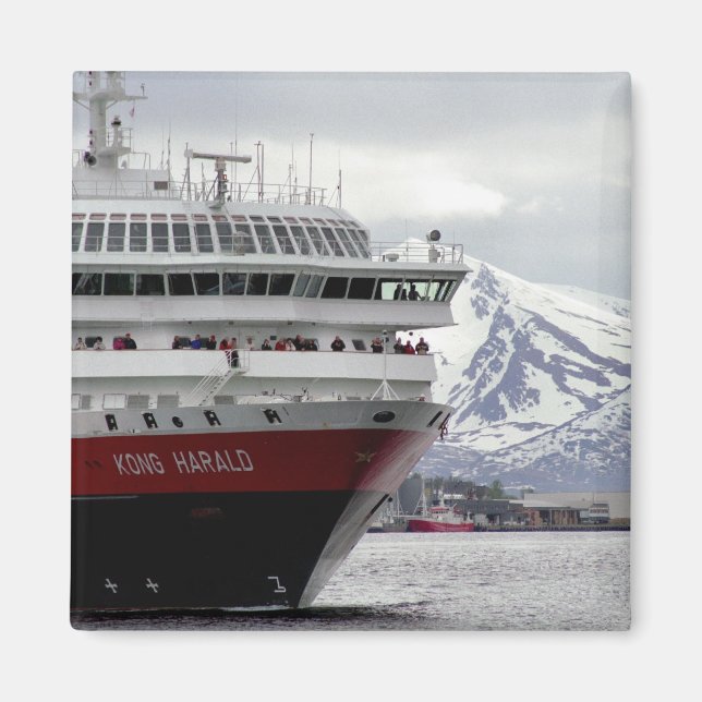 Polar Cruiseship Magnet (Front)
