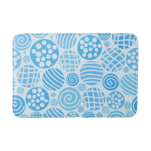 Polka dot pattern bath mat