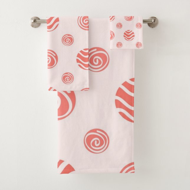 Polka dot pattern bath towel set (Insitu)
