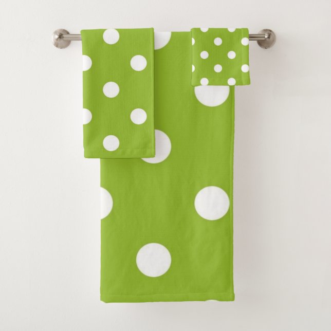Polka dot pattern bath towel set (Insitu)