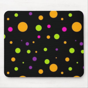 Polka dot pattern mouse mat
