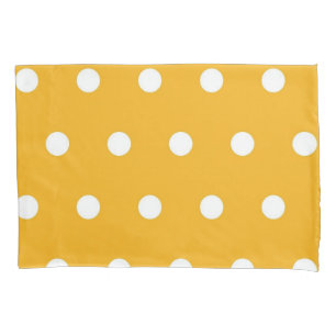 Polka dot pattern pillowcase