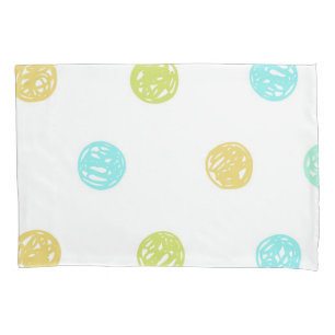Polka dot pattern pillowcase