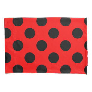 Polka dot pattern pillowcase