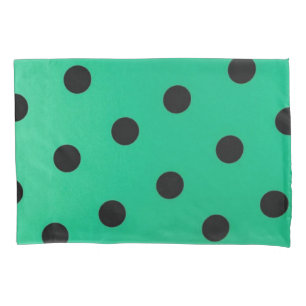 Polka dot pattern pillowcase