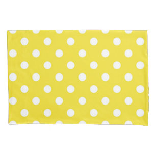 Polka dot pattern pillowcase