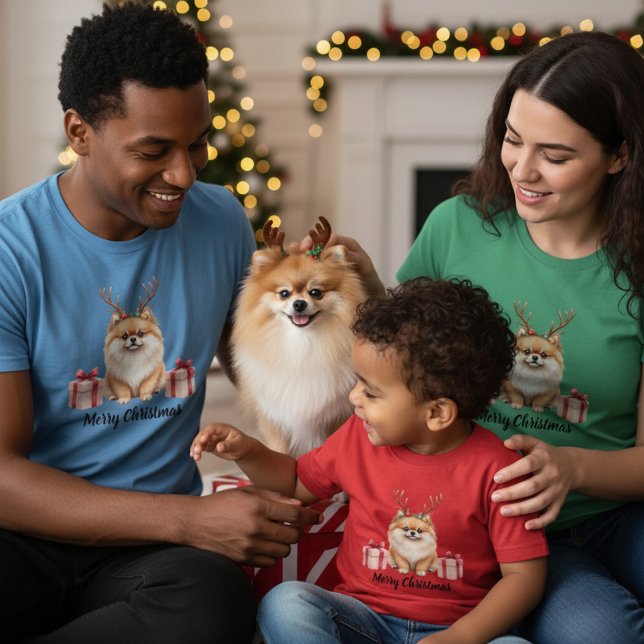 Pomeranian Wreath T-Shirt (Creator Uploaded)
