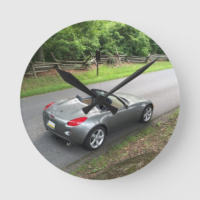 Pontiac Solstice Round Clock (Front)
