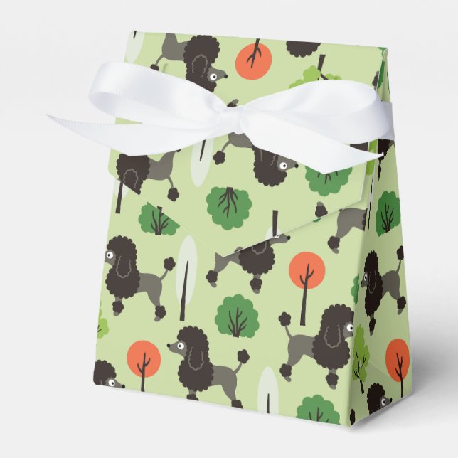Poodle in the park favour box (Front Side)
