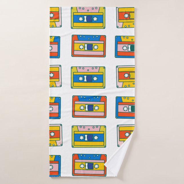 Pop art 90s seamless pattern of music cassettes. B Bath Towel (Bath Towel)