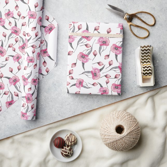 Poppy Dream Watercolor Pattern Wrapping Paper (Crafts)