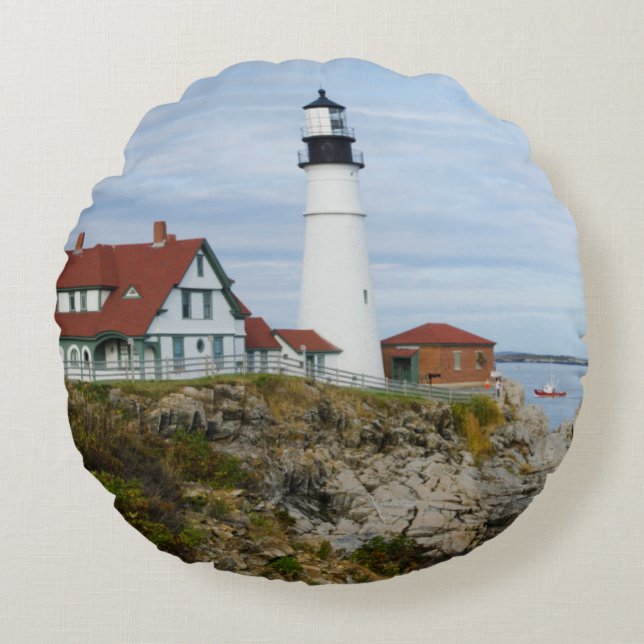 Portland Headlight lighthouse on rocky shore Round Cushion (Front)
