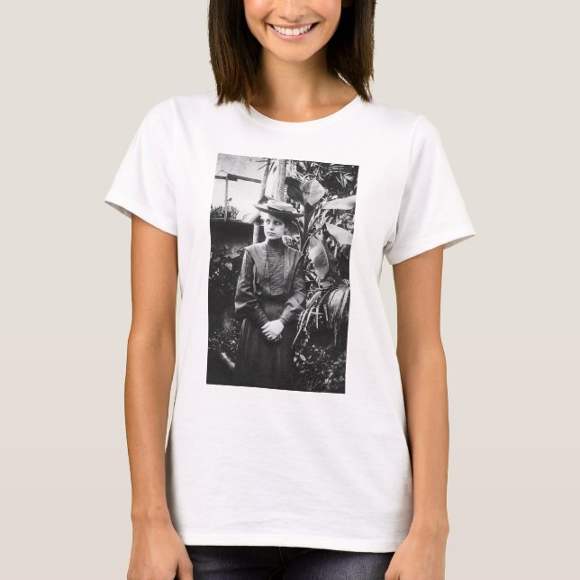 Portrait of Austrian physicist Lise Meitner T-Shirt (Front)
