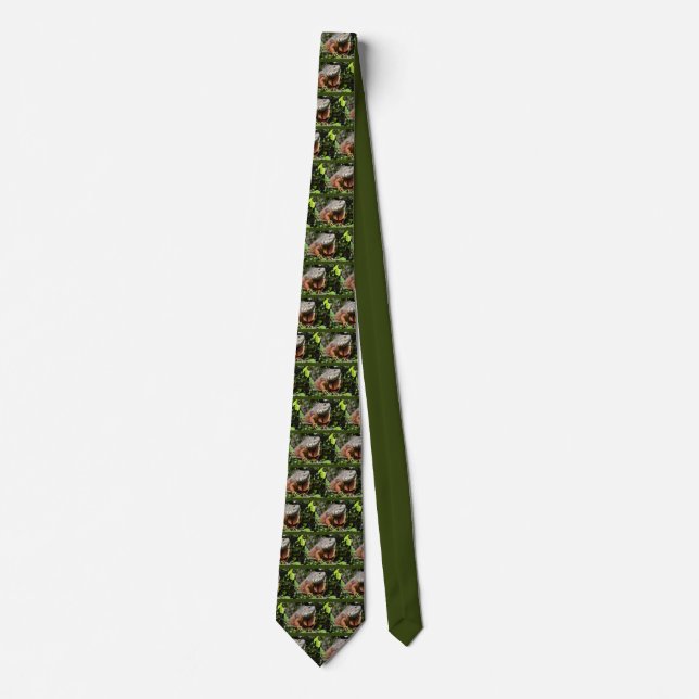 Portrait of green iguana tie (Front)
