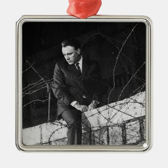 Portrait of Richard Burton Metal Tree Decoration (Front)